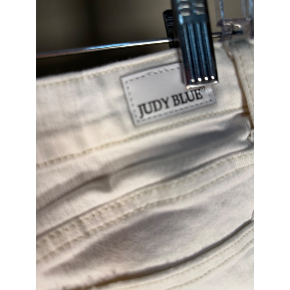 Judy Blue White Wide Leg Crop Jeans Raw Hem Button Fly Size 11/30 - Picture 4 of 7